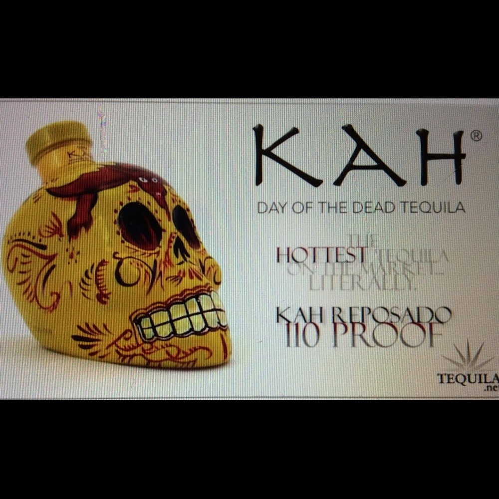 KAH Tequila Skull Art Bottle💀